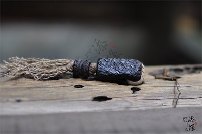 無界-木質特色三通佛頭定制天然佛塔背云頂珠吊墜佛珠