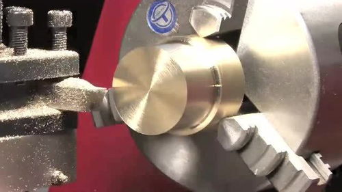 加工曲軸的整個(gè)過(guò)程由專業(yè)cnc車床和其他配件